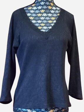 Soft black V-neck long sleeve top with rose design